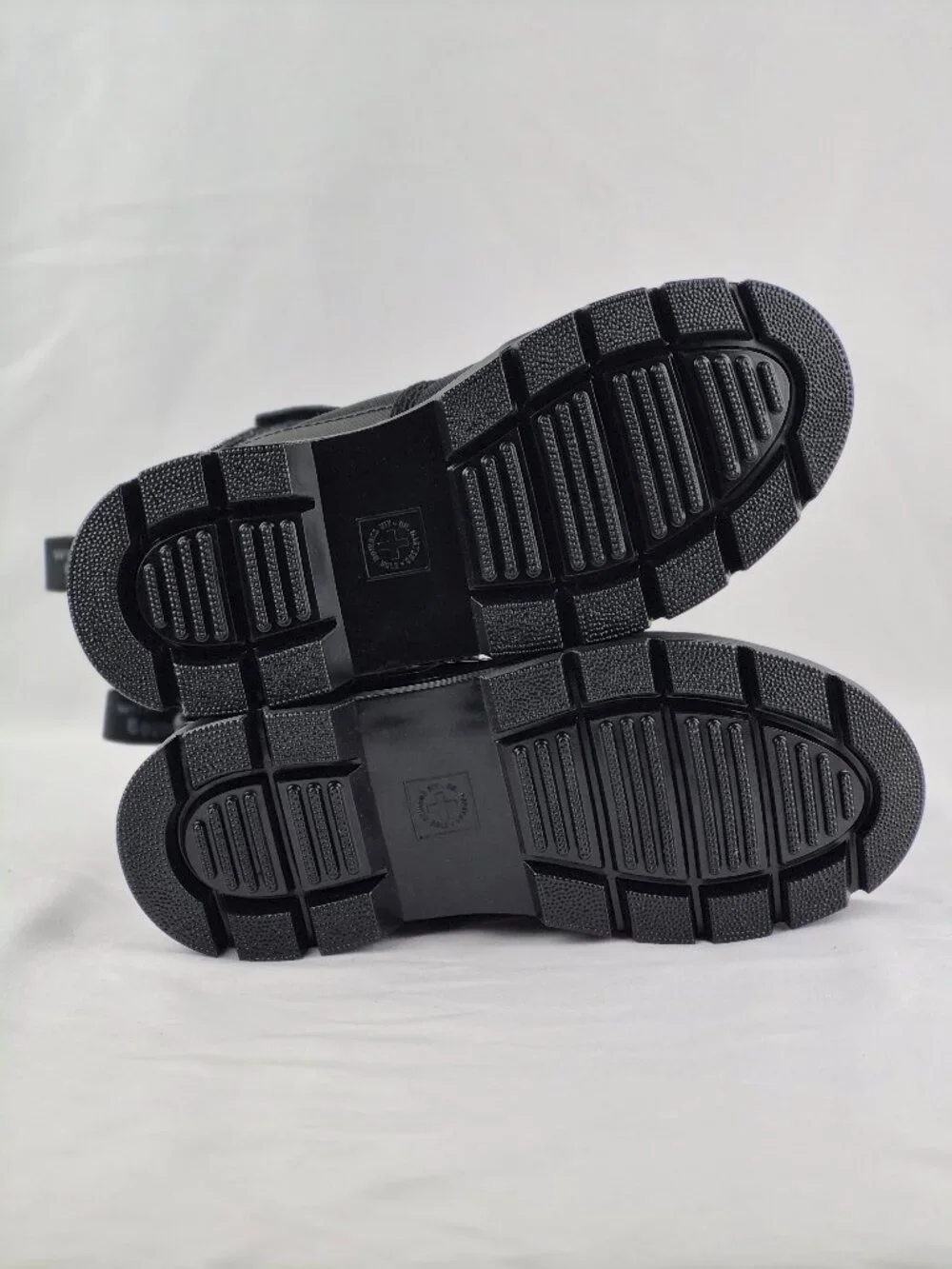 Dr. Martins CombsTech Poly Casual Boots  Black Men's Size 7